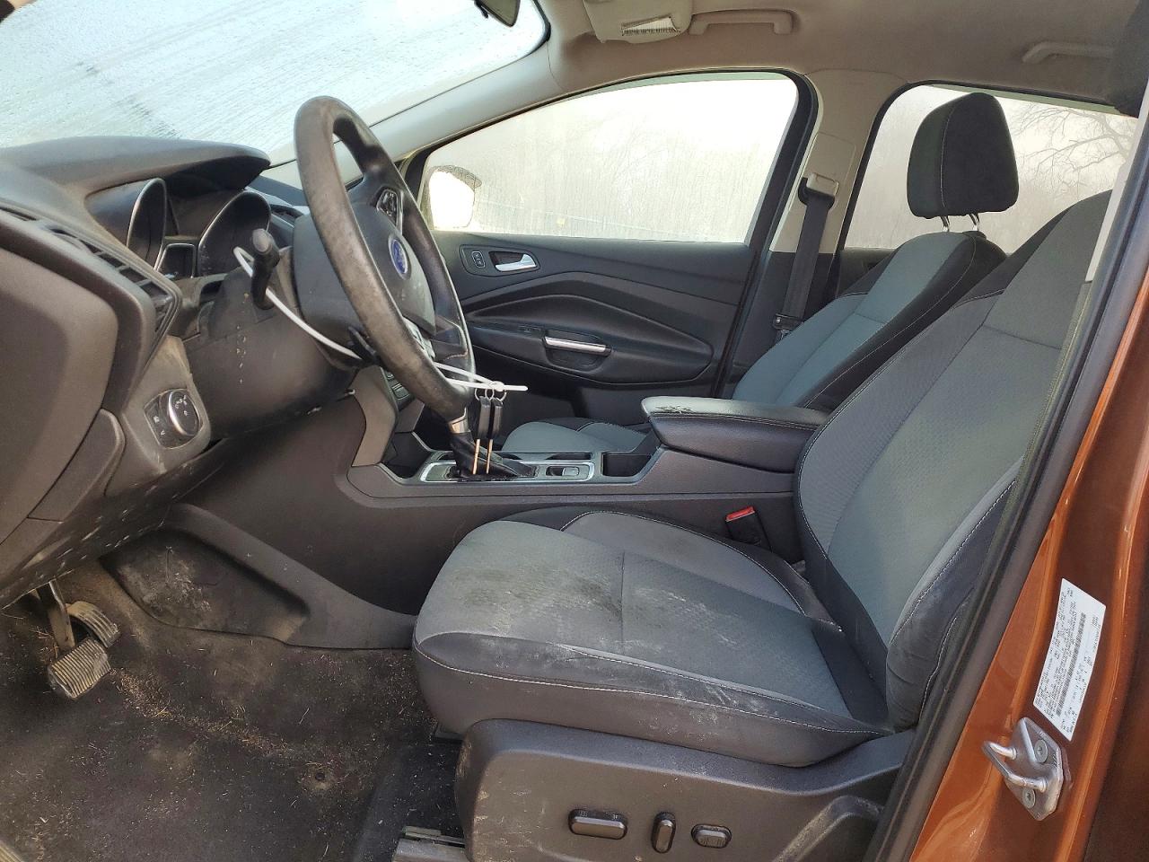 2017 FORD ESCAPE SE photo 7
