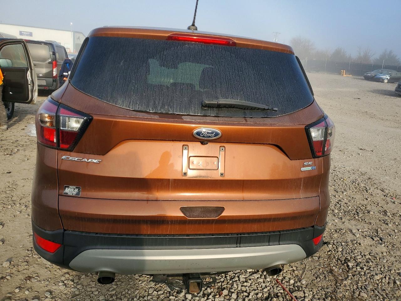 2017 FORD ESCAPE SE photo 6