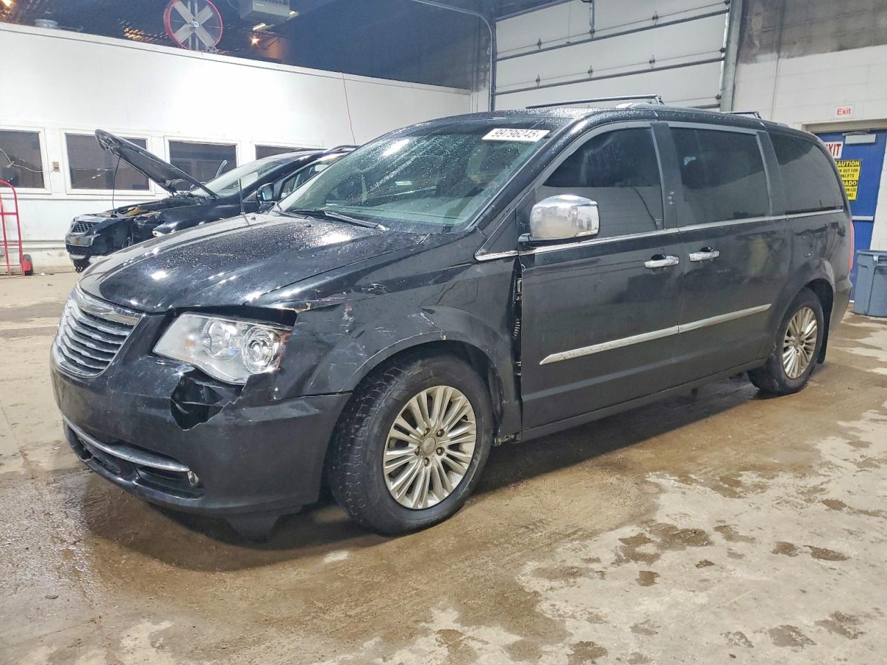 2015 CHRYSLER TOWN & COUNTRY