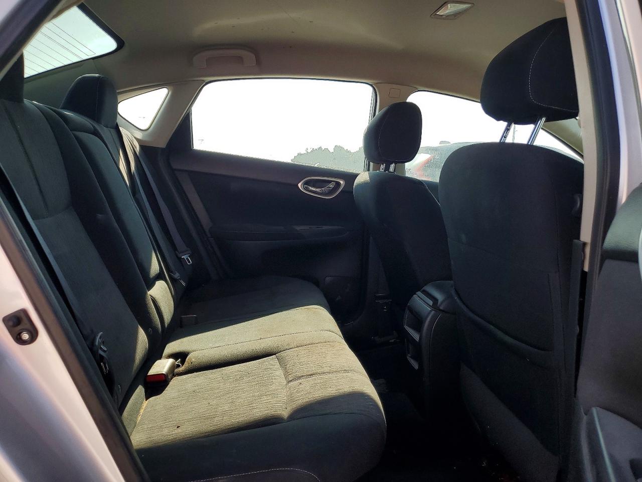 2015 NISSAN SENTRA S photo 10