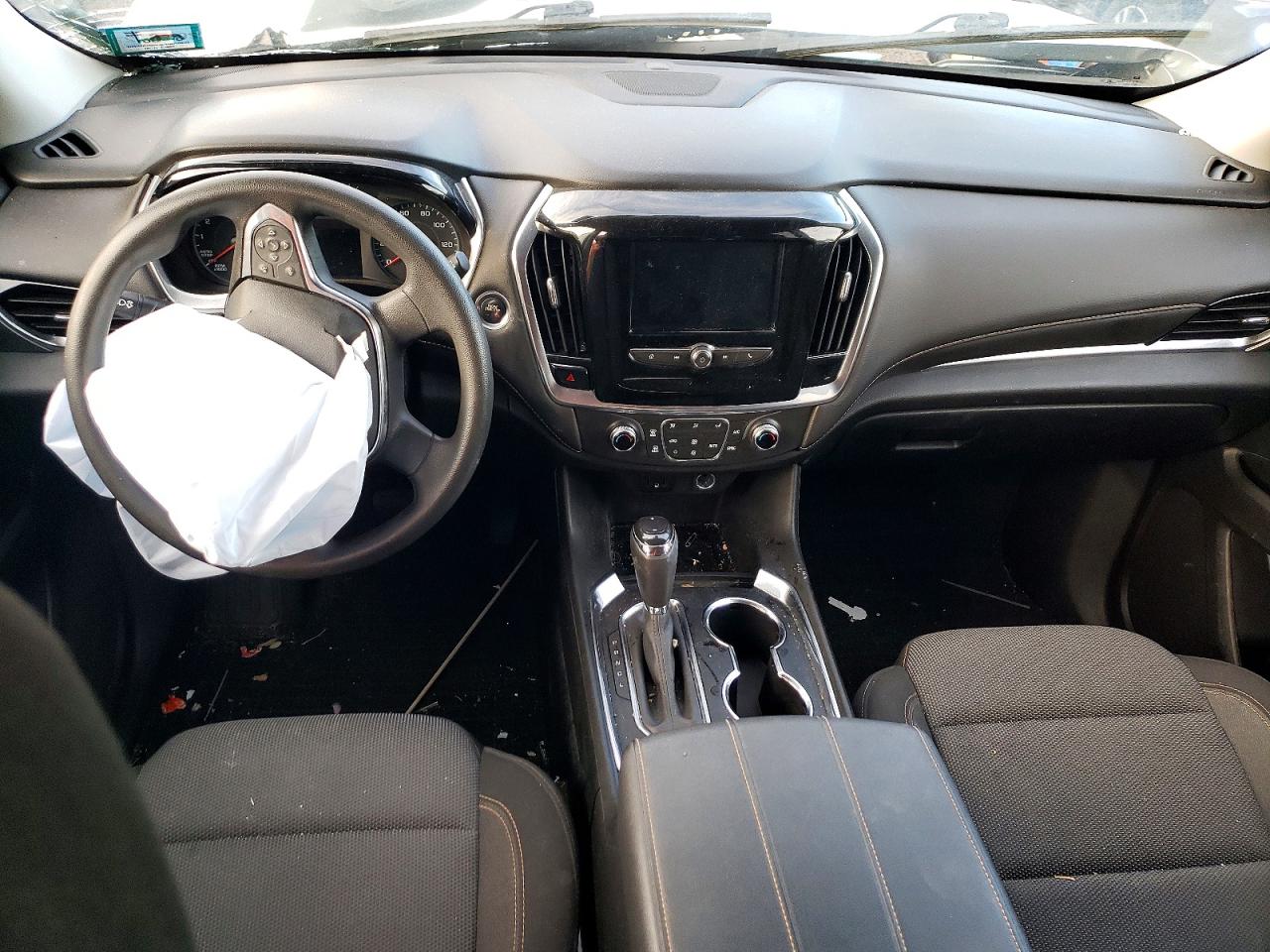 2020 CHEVROLET TRAVERSE LS photo 8
