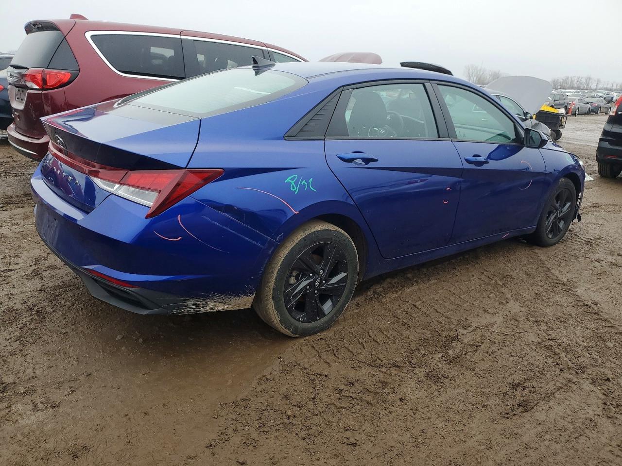 2023 HYUNDAI ELANTRA SEL photo 3