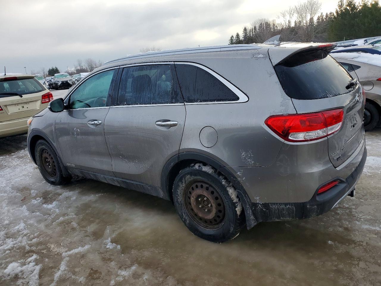 2017 KIA SORENTO EX photo 2