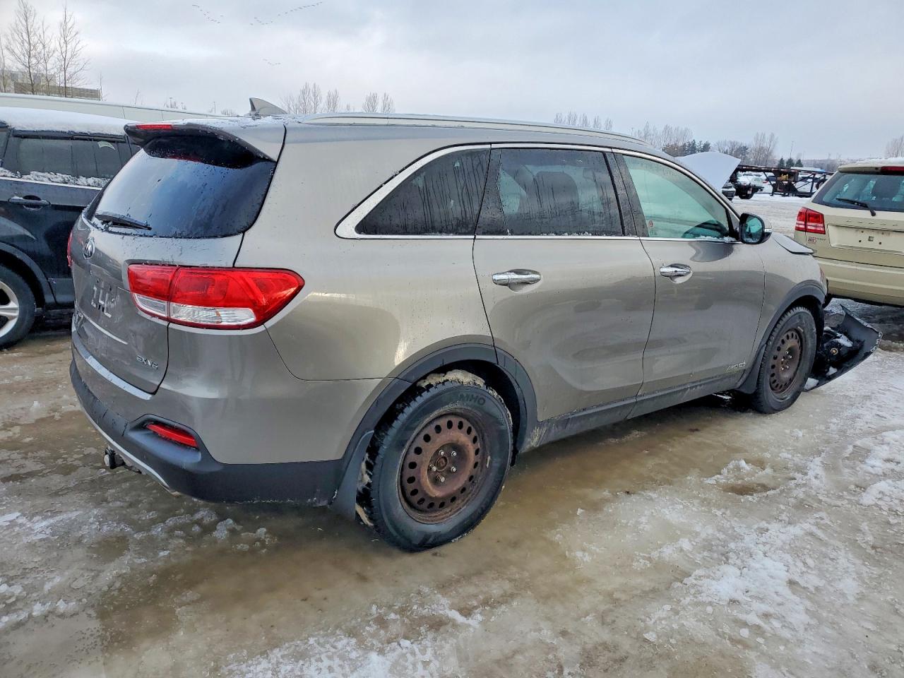2017 KIA SORENTO EX photo 3