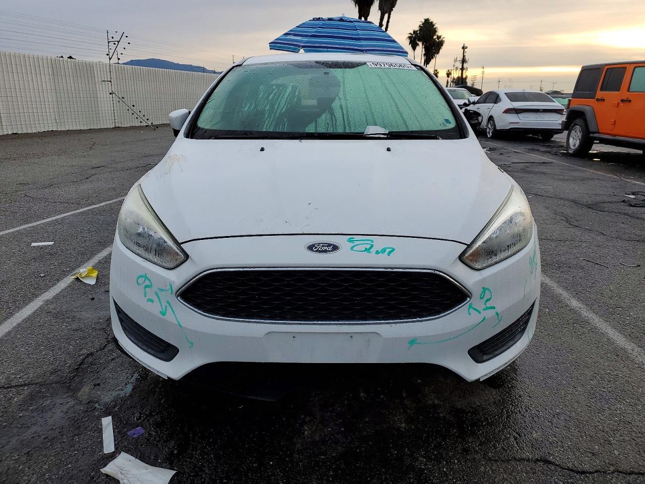 2015 FORD FOCUS SE photo 5