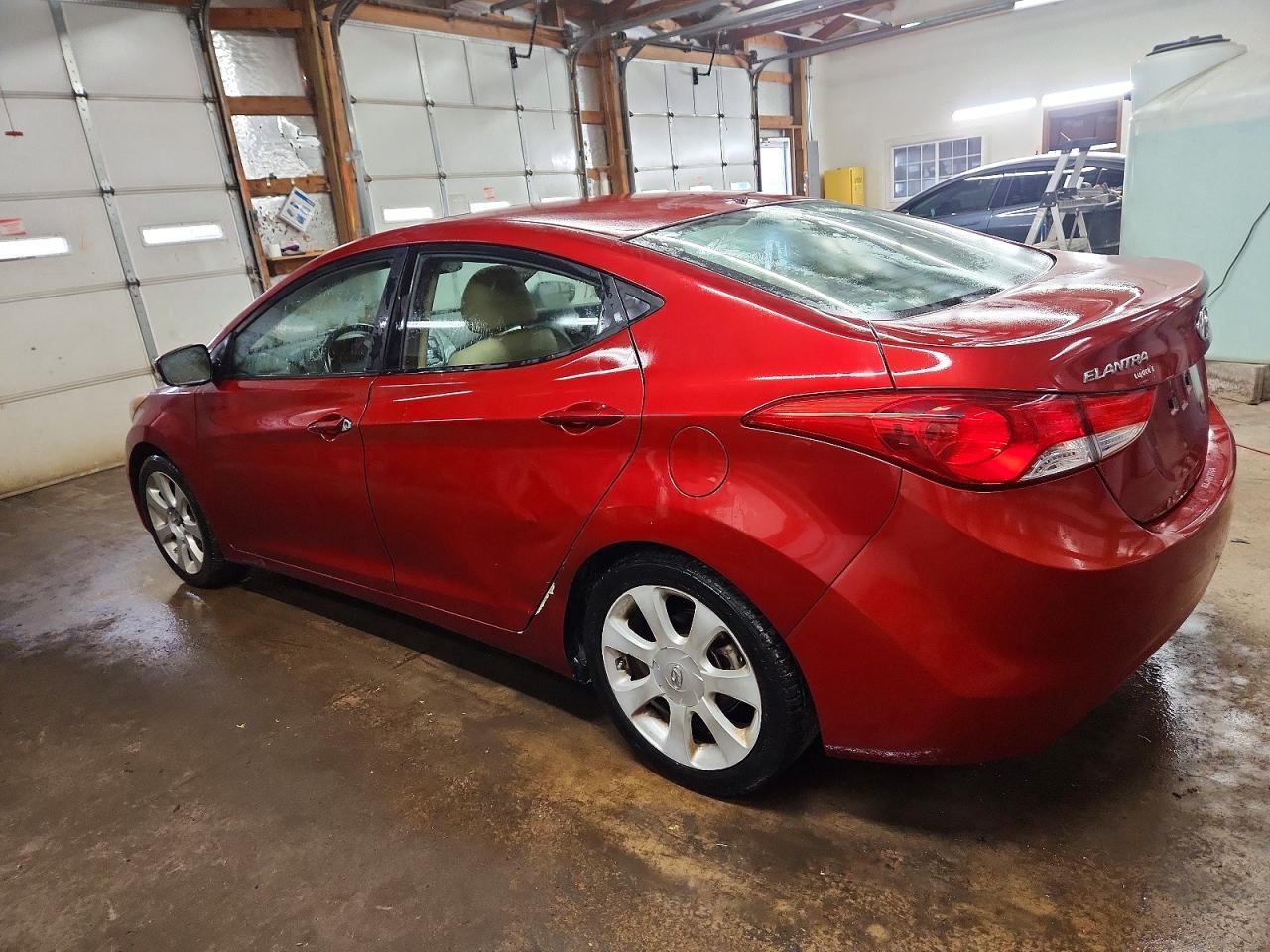 2013 HYUNDAI ELANTRA GLS photo 2