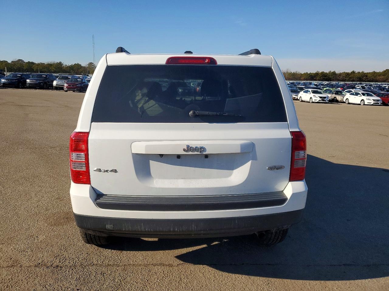 2015 JEEP PATRIOT LATITUDE photo 6