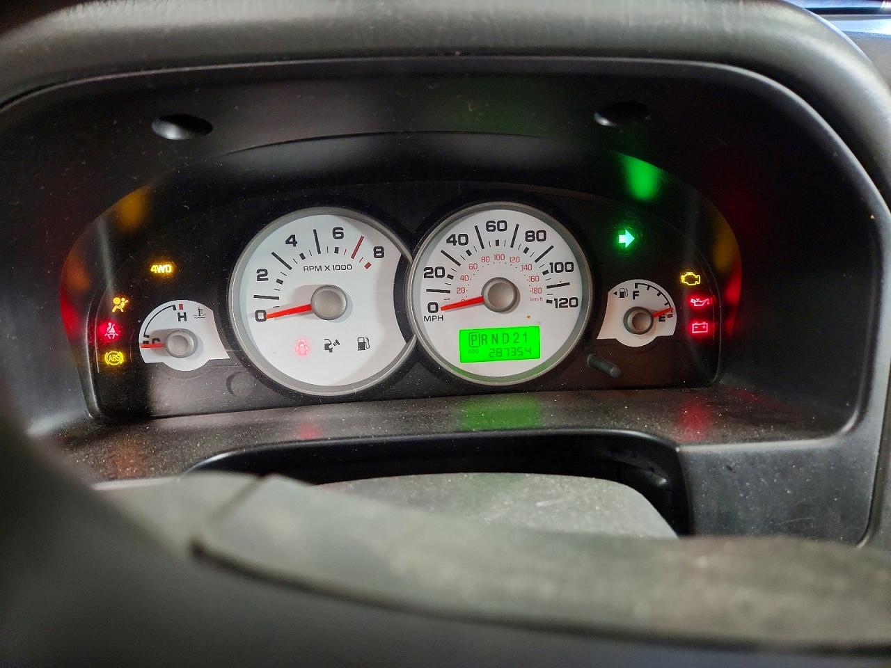 2006 FORD ESCAPE XLT photo 9