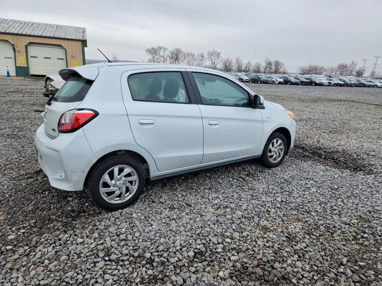 2024 MITSUBISHI MIRAGE ES photo 3