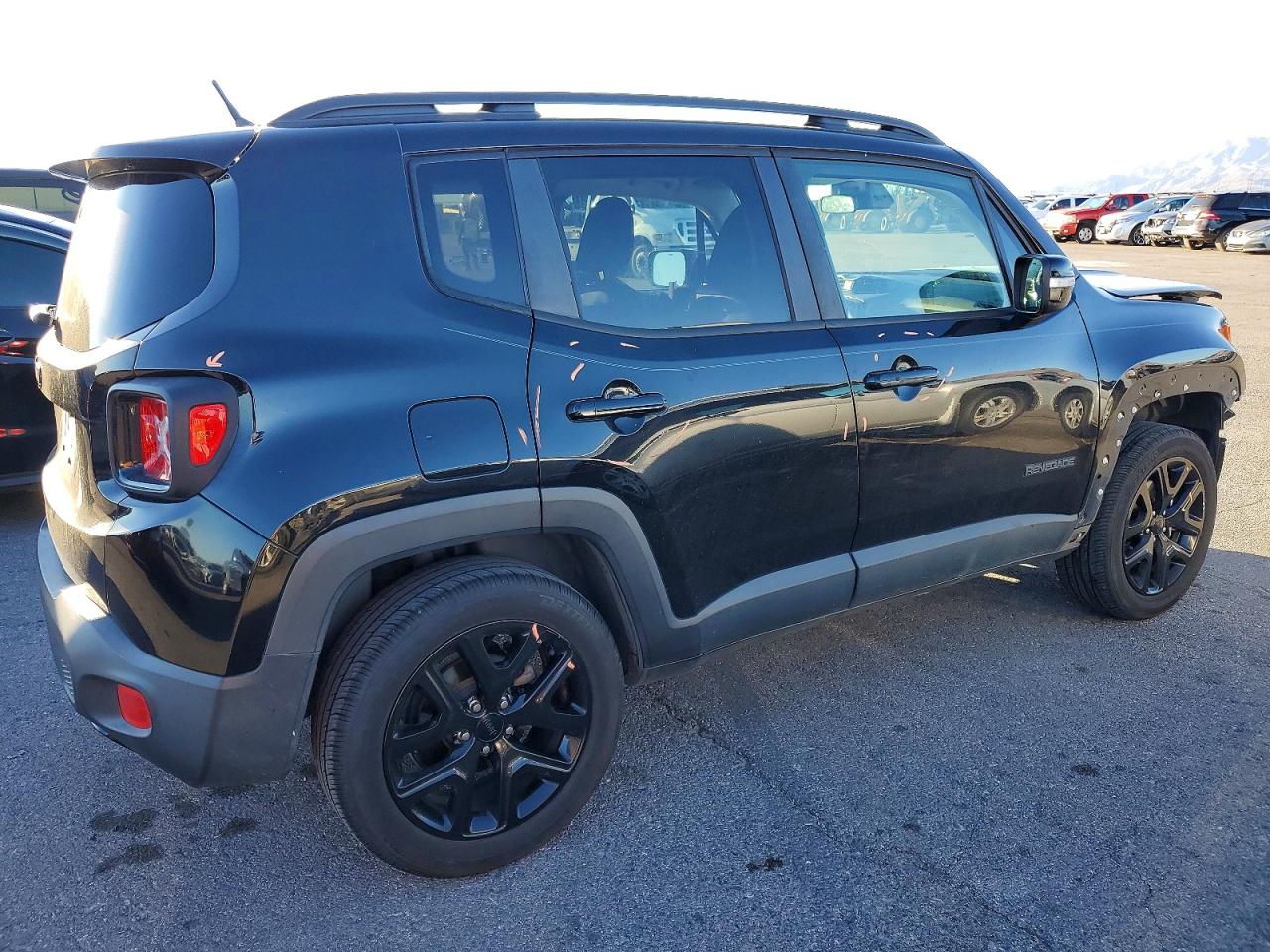 2017 JEEP RENEGADE LATITUDE photo 3