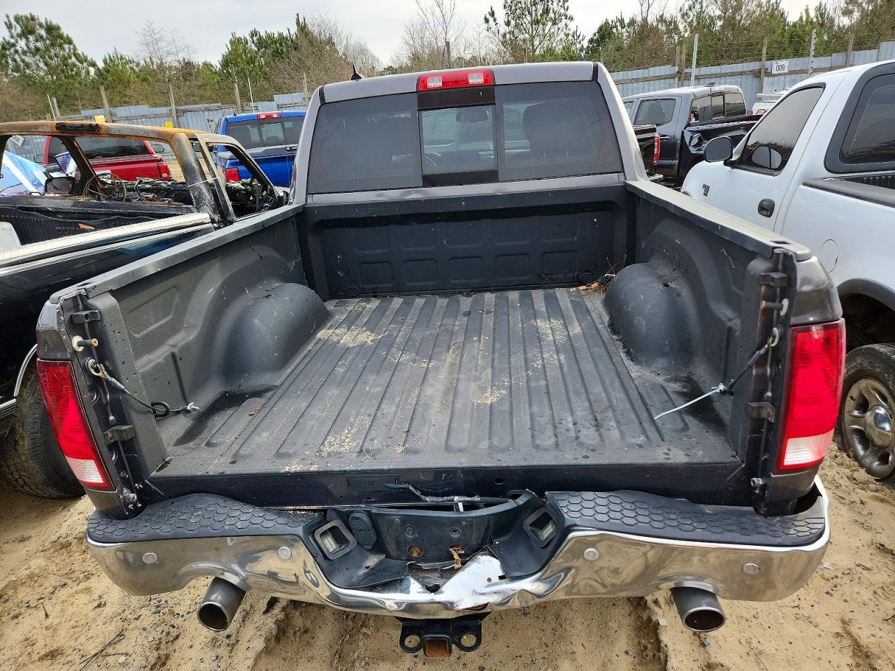 2017 RAM 1500 SLT photo 11