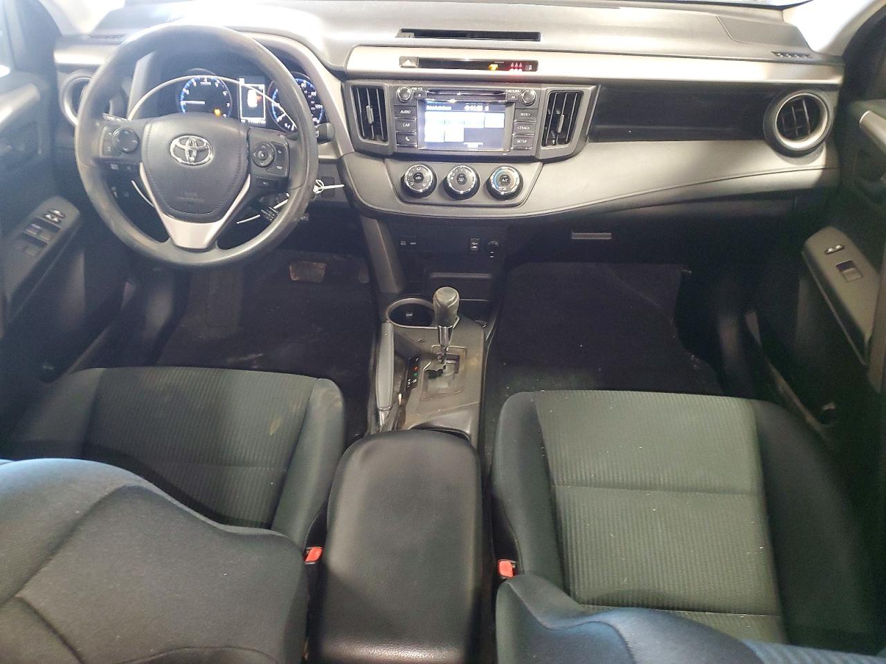 2017 TOYOTA RAV4 LE photo 8