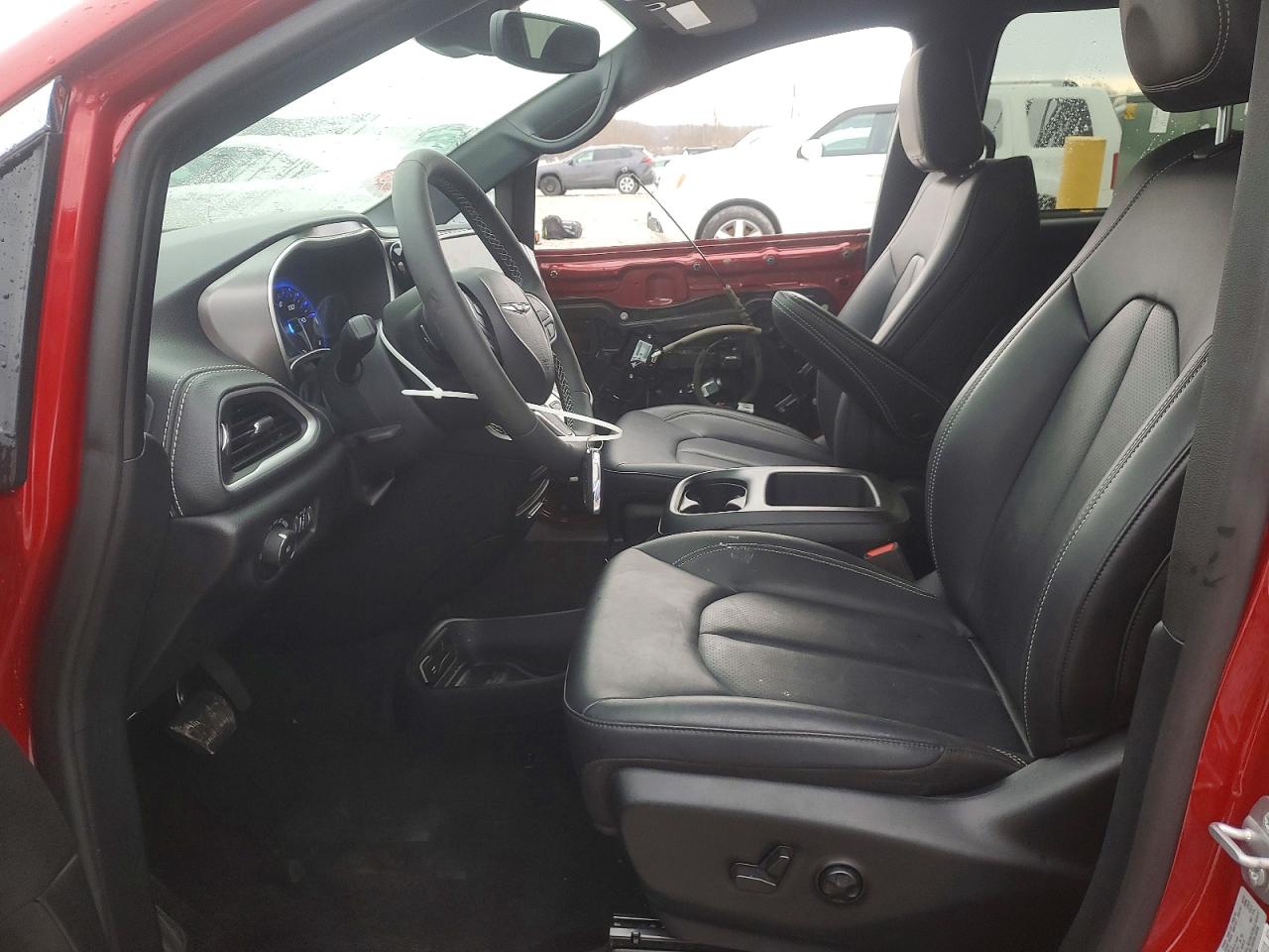 2025 CHRYSLER PACIFICA SELECT photo 19