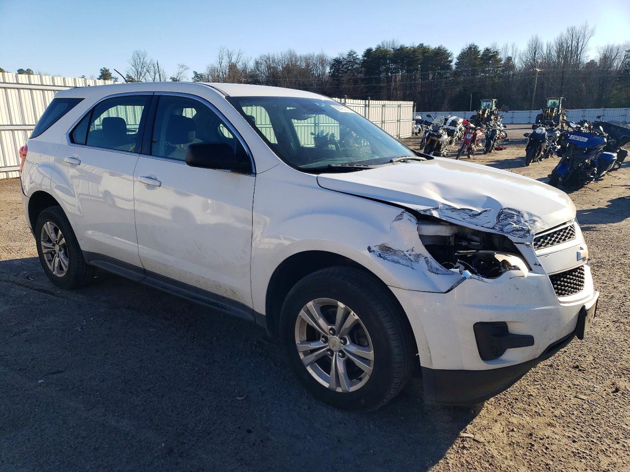 2015 CHEVROLET EQUINOX LS photo 4
