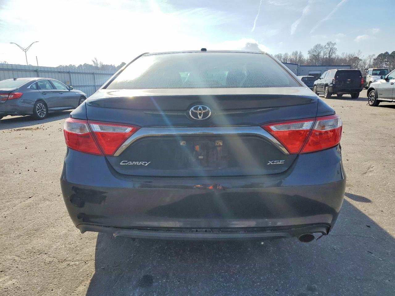 2016 TOYOTA CAMRY LE photo 6
