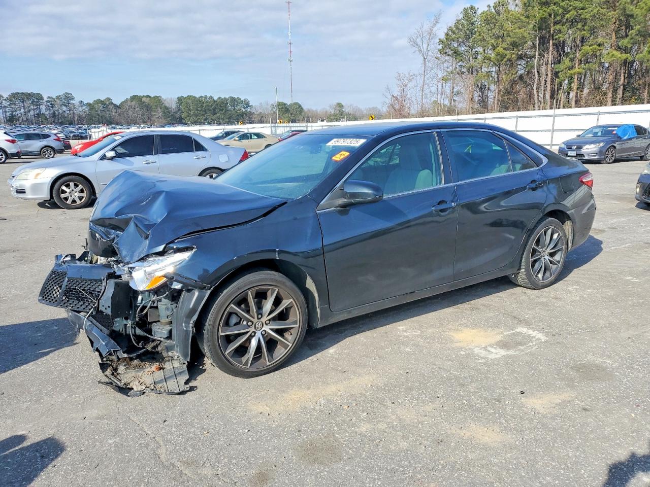 2016 TOYOTA CAMRY