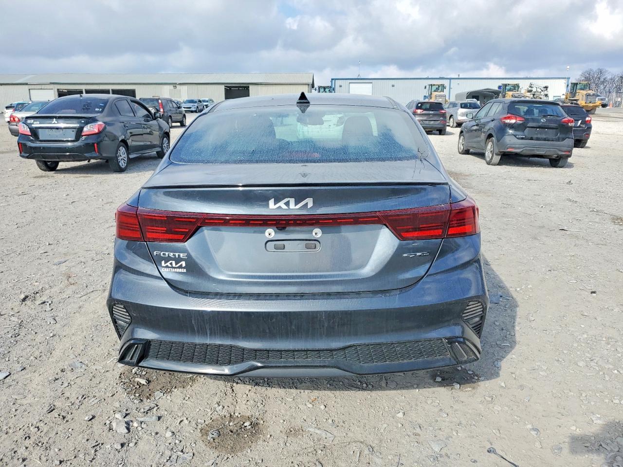 2023 KIA FORTE GT LINE photo 6