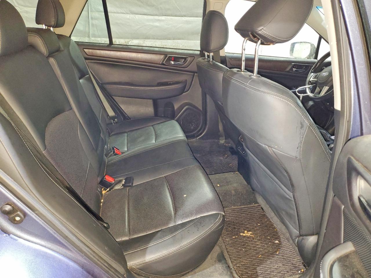 2015 SUBARU OUTBACK 3.6R LIMITED photo 10