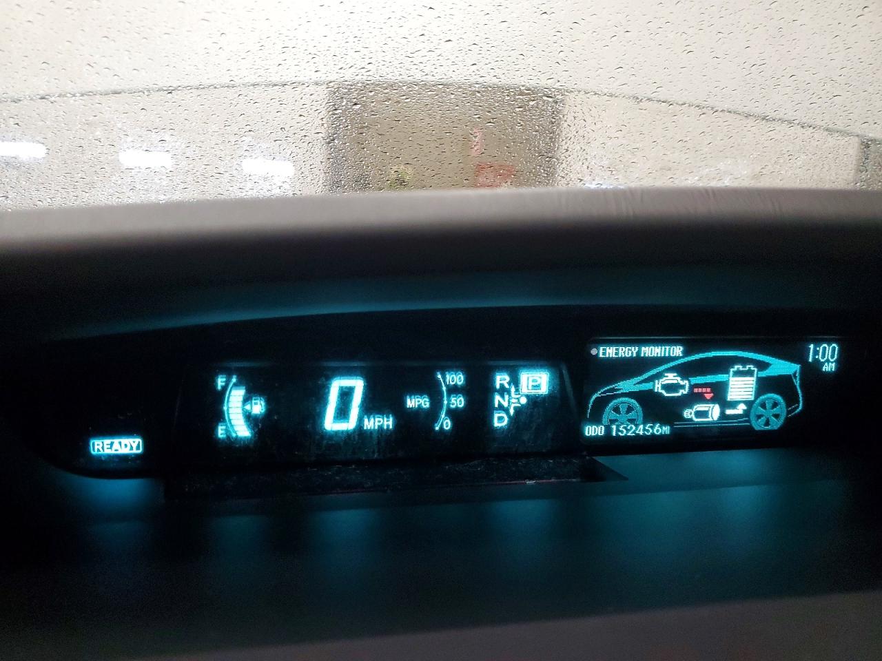 2010 TOYOTA PRIUS photo 9