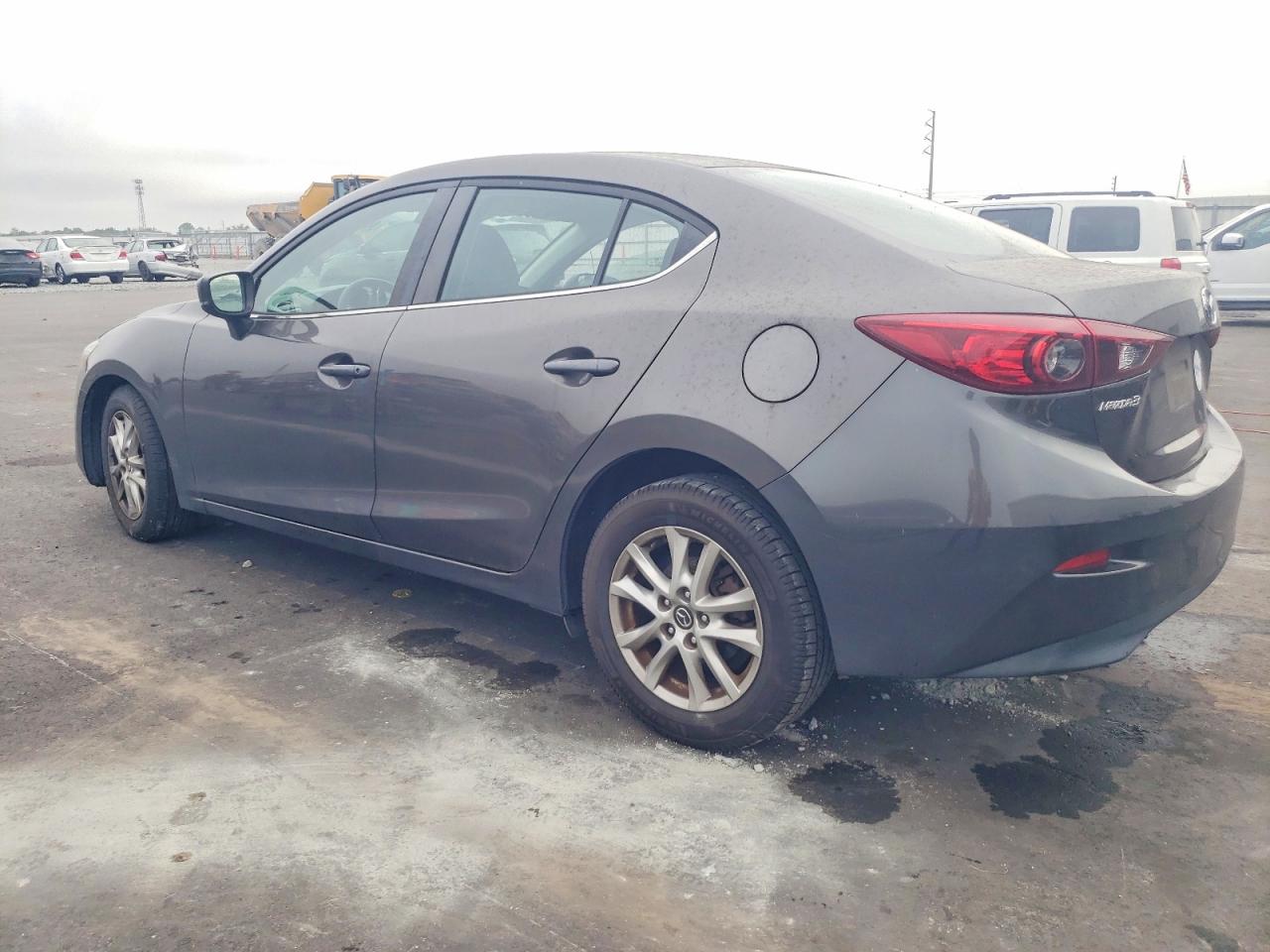 2017 MAZDA 3 SPORT photo 2