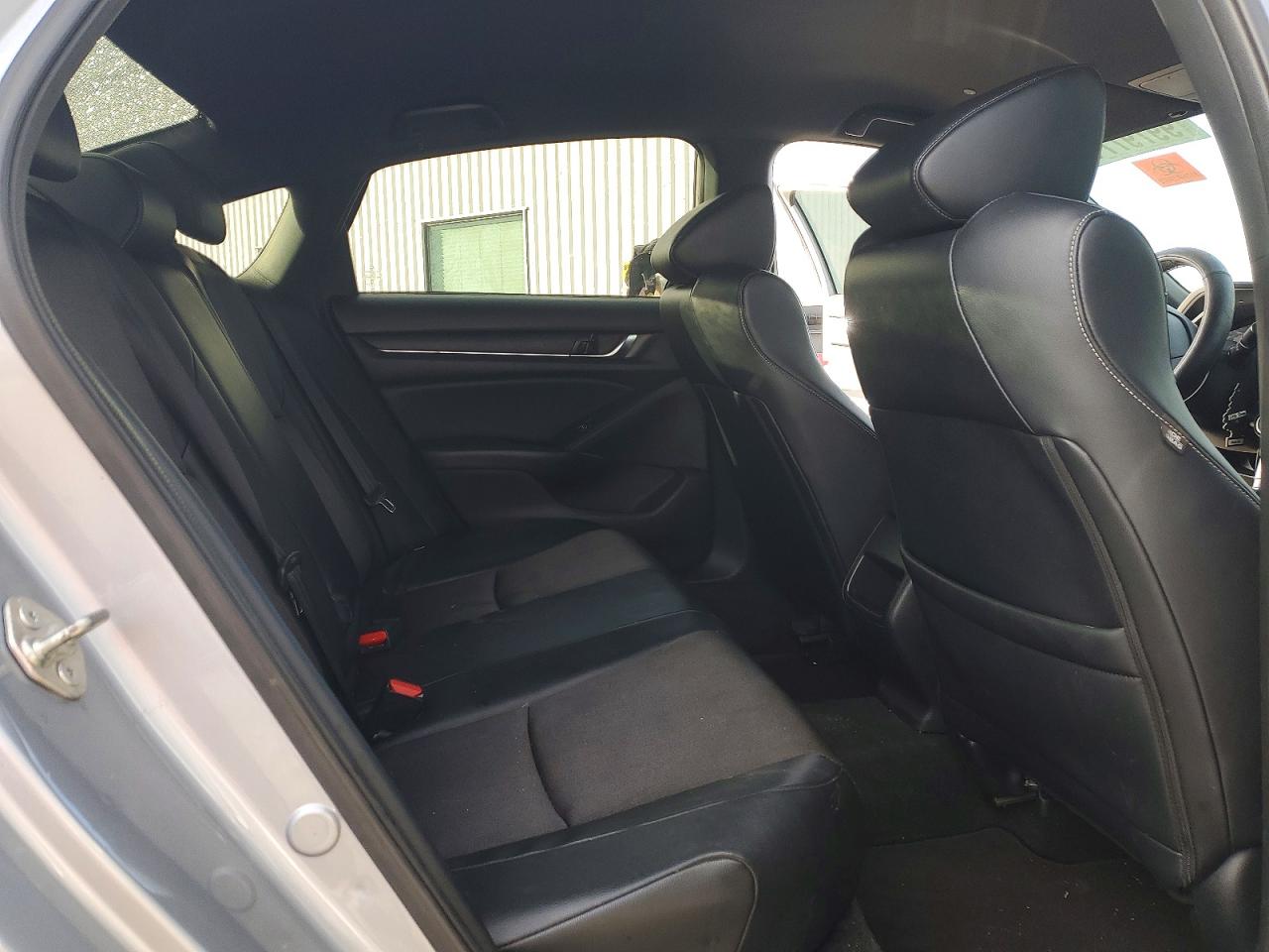 2018 HONDA ACCORD SPORT photo 10