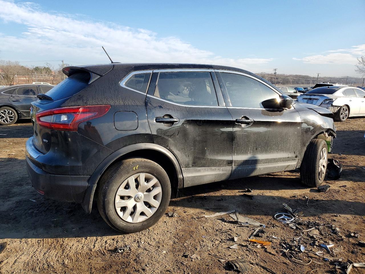 2020 NISSAN ROGUE SPORT S photo 3