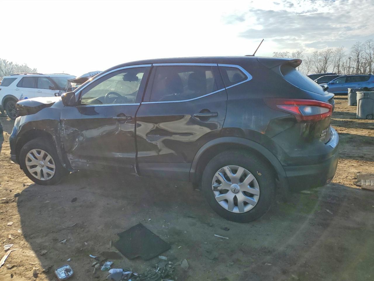 2020 NISSAN ROGUE SPORT S photo 2