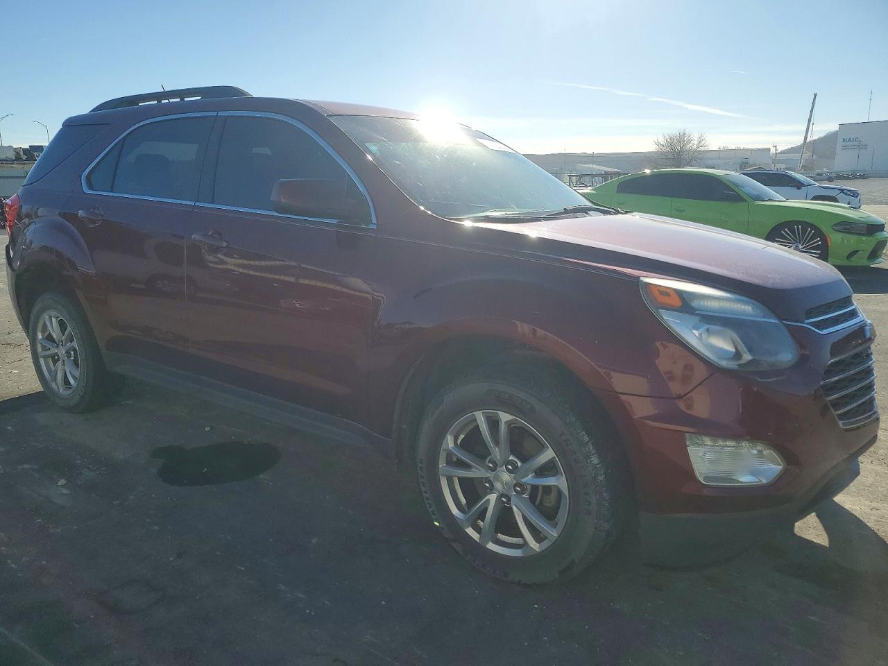 2017 CHEVROLET EQUINOX LT photo 4