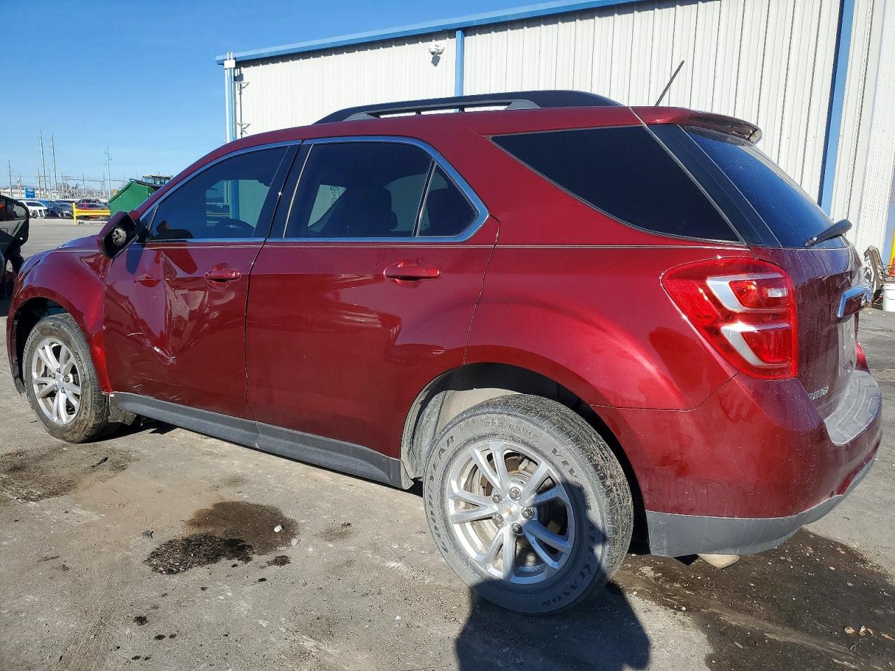 2017 CHEVROLET EQUINOX LT photo 2