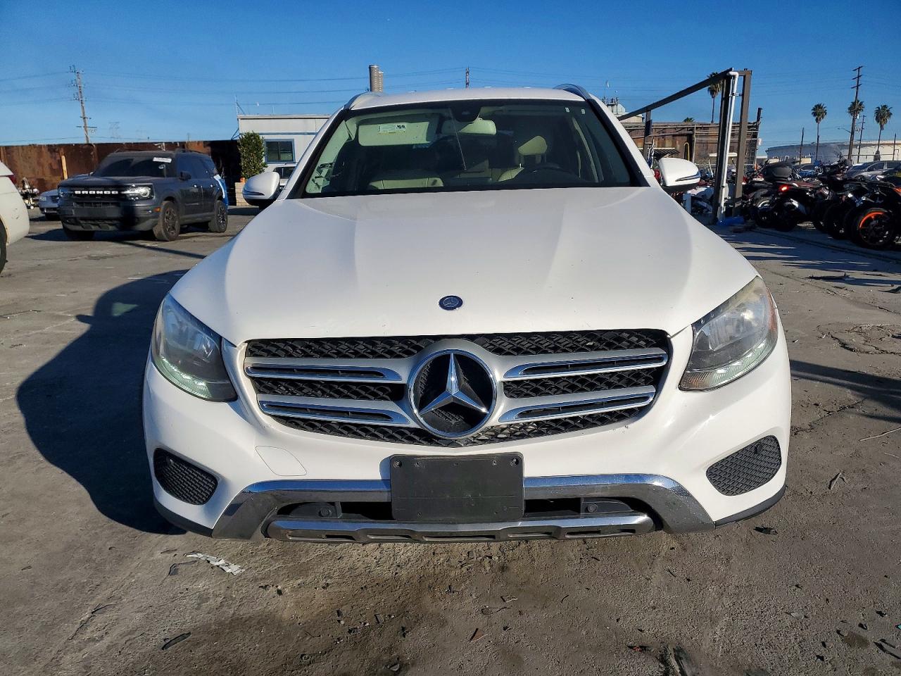 2016 MERCEDES-BENZ GLC 300 photo 5