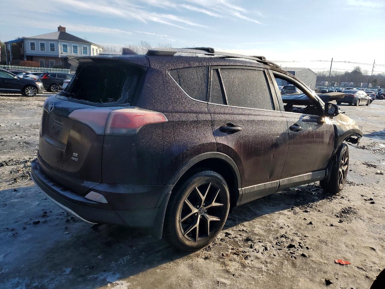 2016 TOYOTA RAV4 SE photo 3