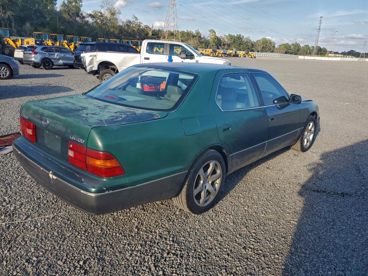 1996 LEXUS LS 400 photo 3