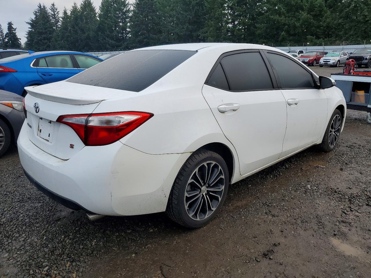 2014 TOYOTA COROLLA S PLUS photo 3