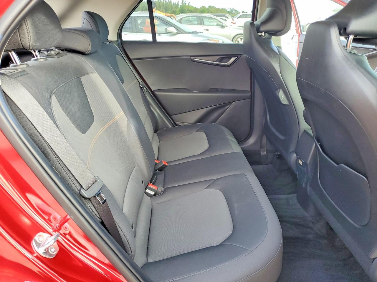 2024 KIA NIRO LX photo 11