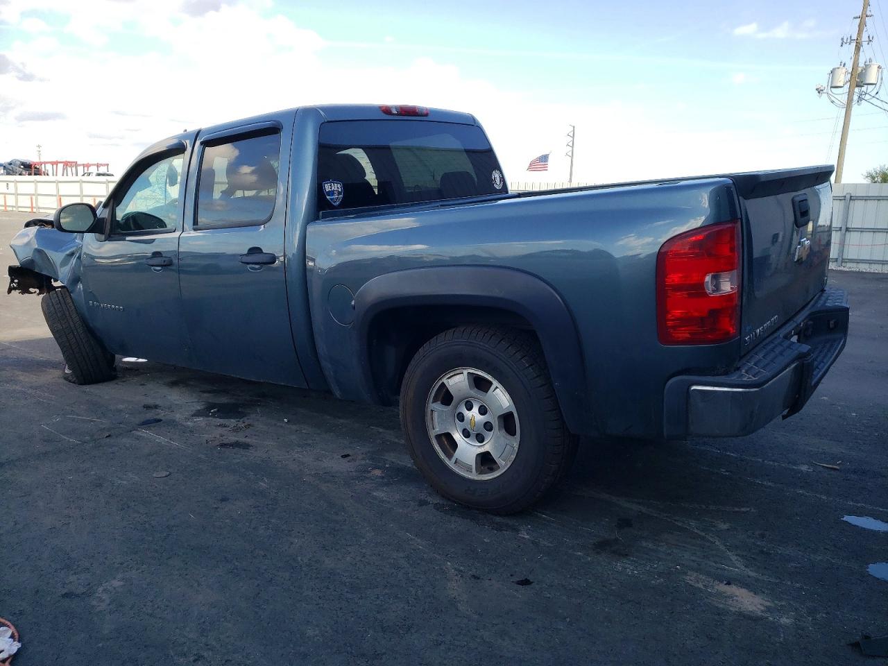 2009 CHEVROLET SILVERADO K1500 photo 2