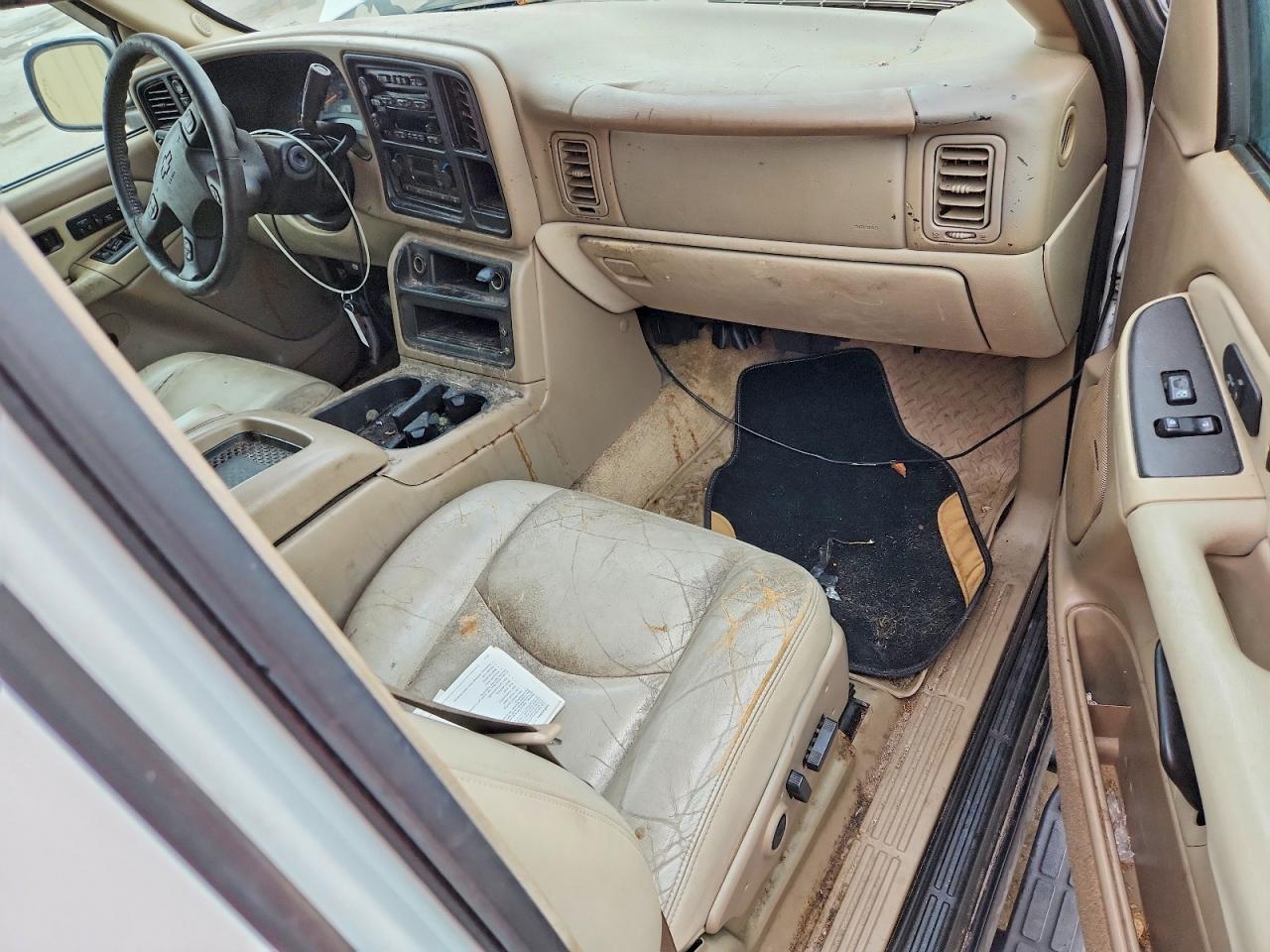 2003 CHEVROLET SUBURBAN K1500 photo 8