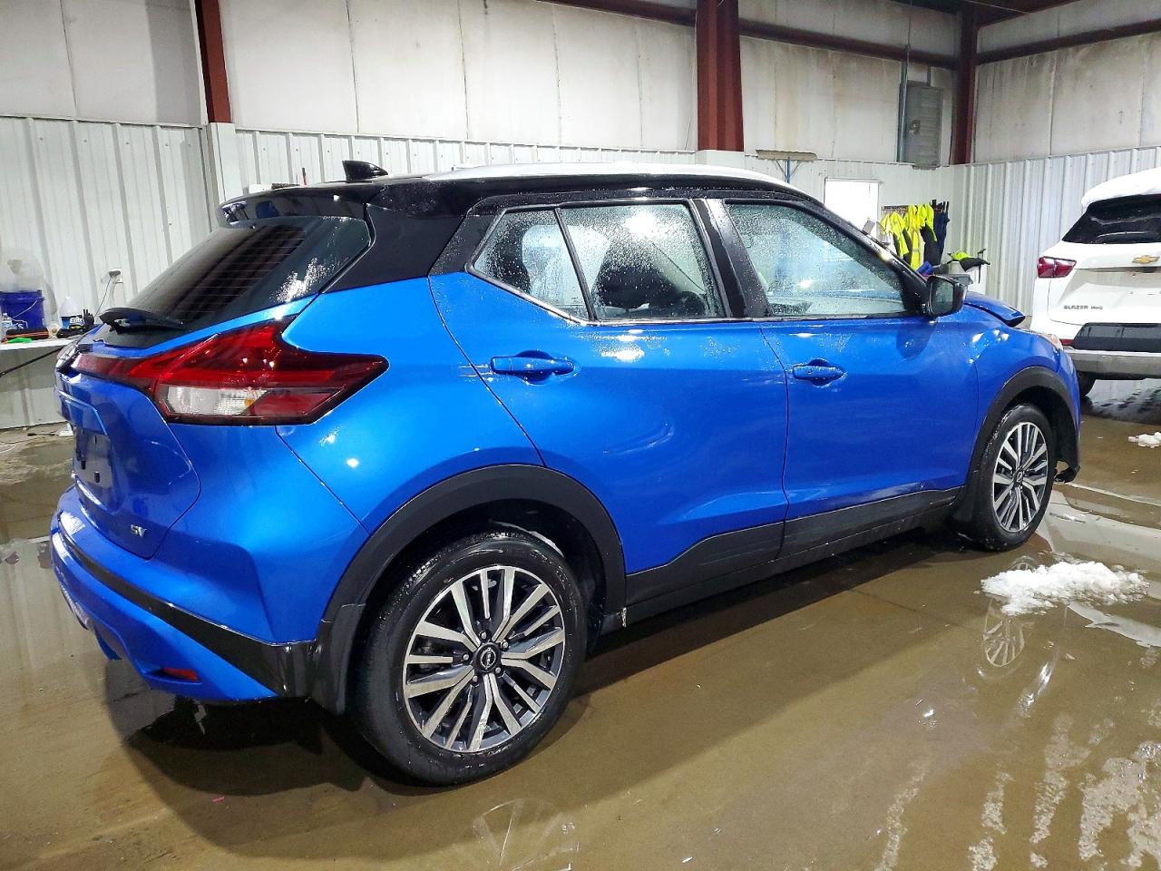 2023 NISSAN KICKS SV photo 3