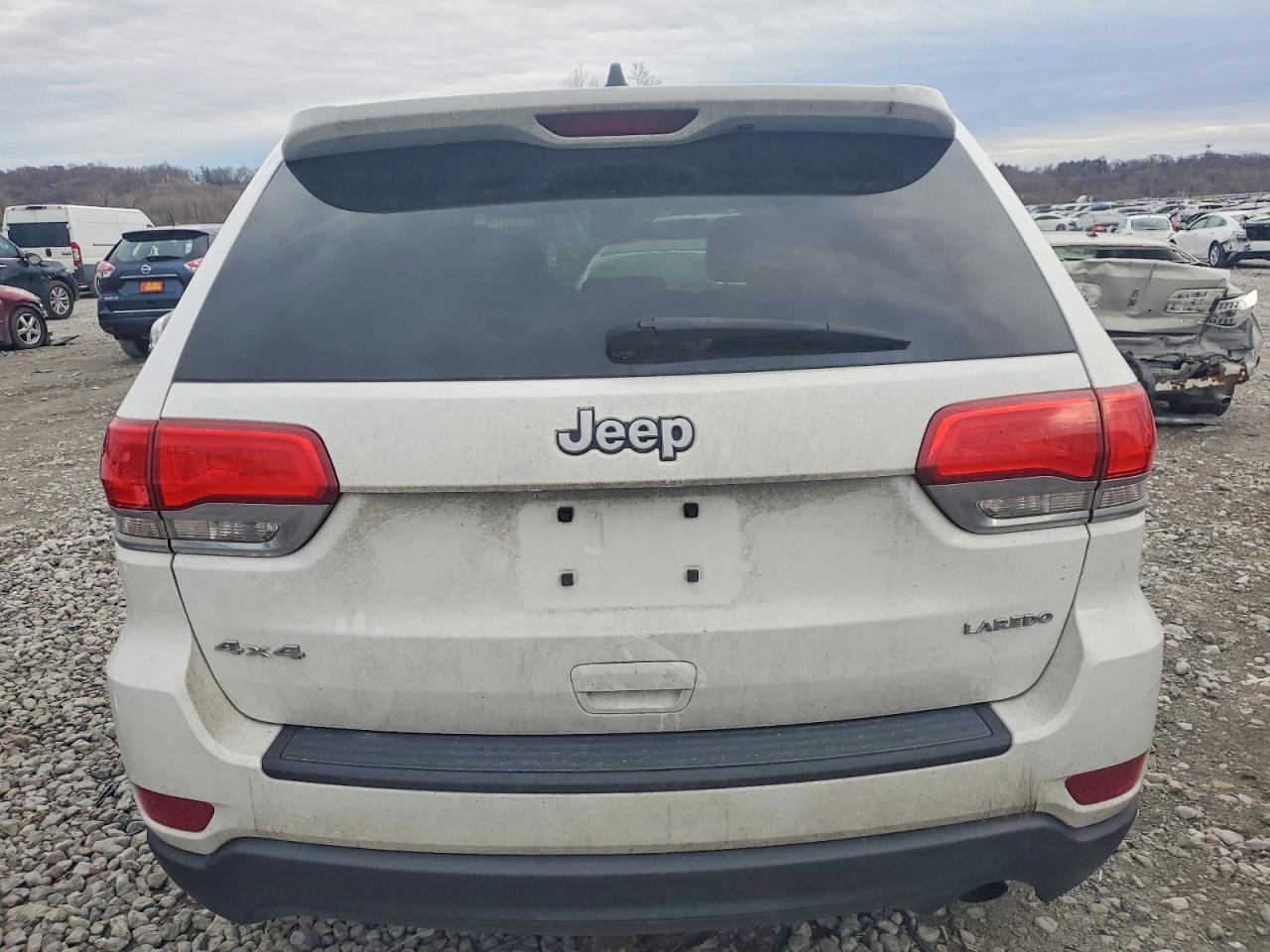 2014 JEEP GRAND CHEROKEE LAREDO photo 6