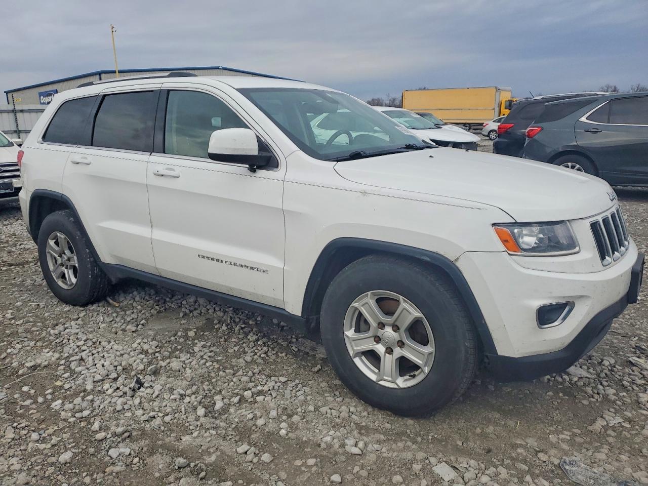 2014 JEEP GRAND CHEROKEE LAREDO photo 4
