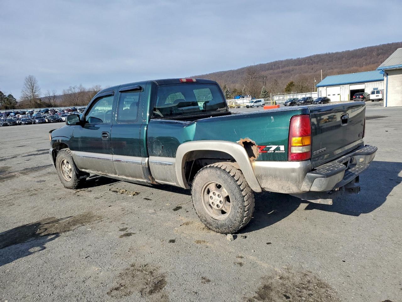2001 GMC NEW SIERRA K1500 photo 2