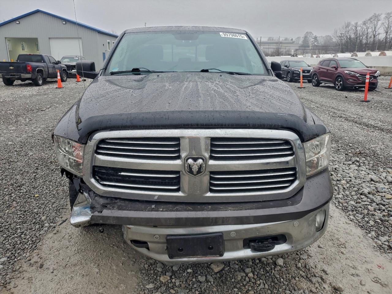 2015 RAM 1500 SLT photo 5