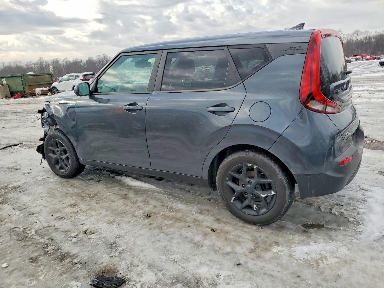 2022 KIA SOUL LX photo 2