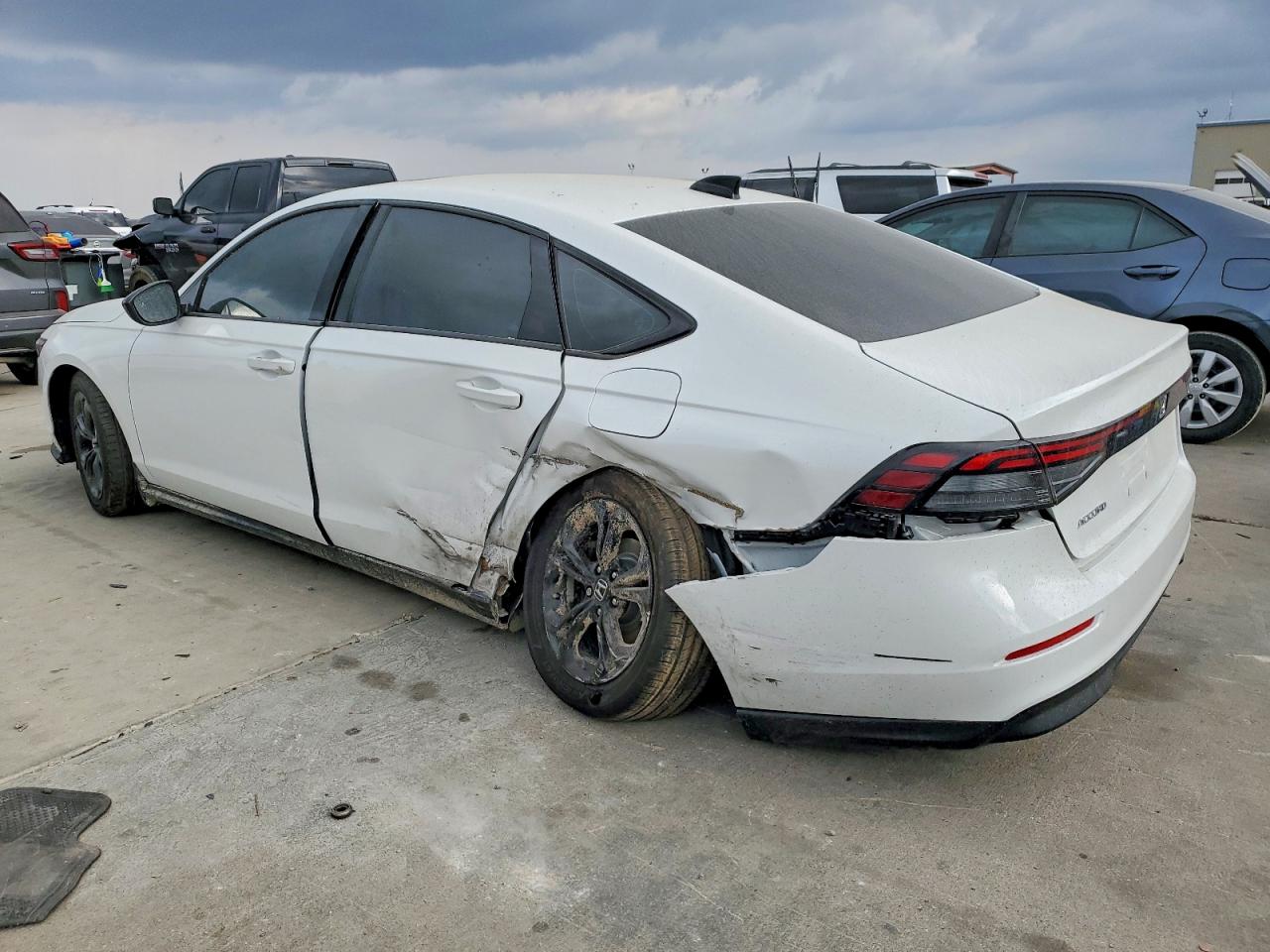 2025 HONDA ACCORD SE photo 2