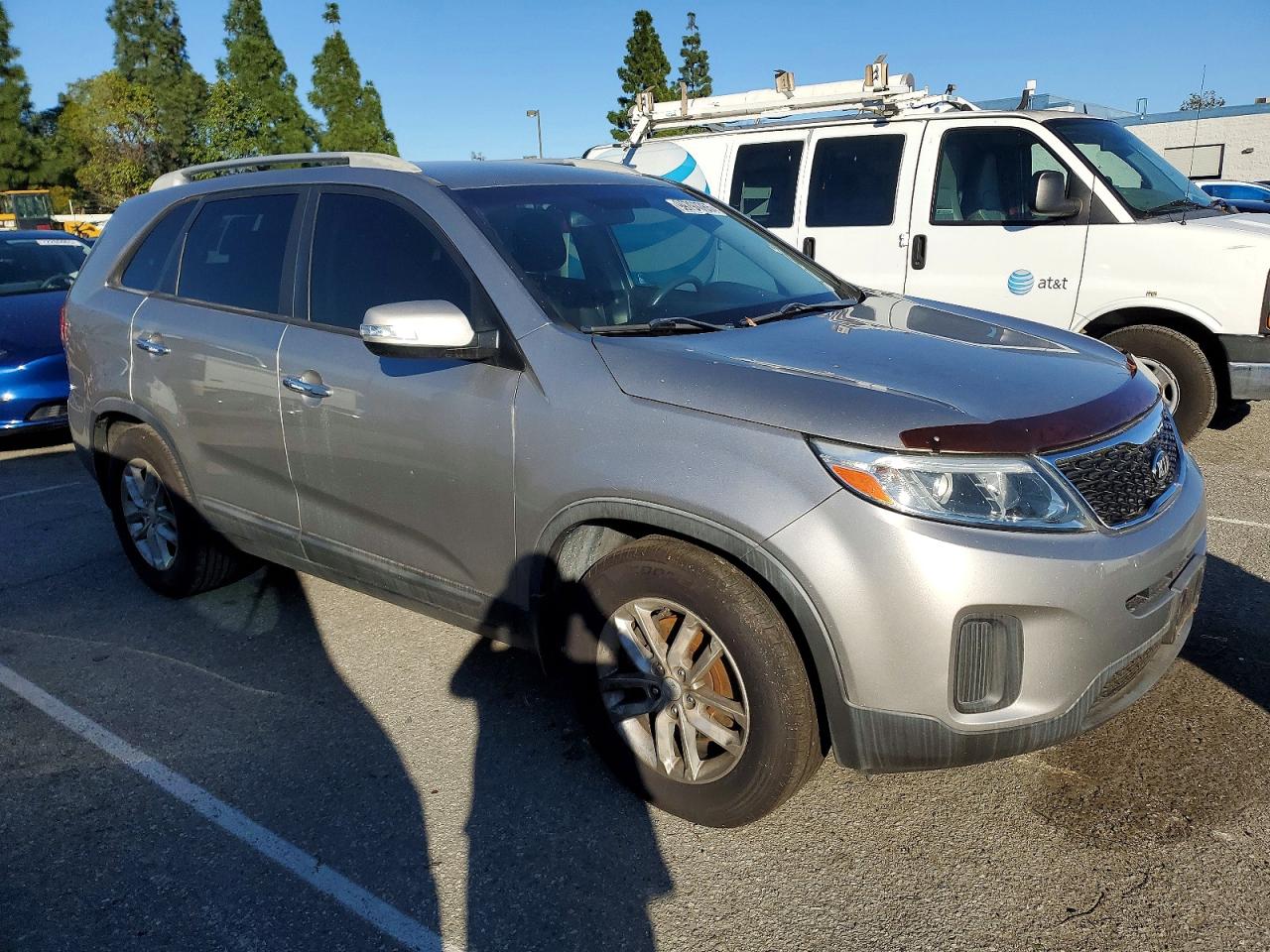 2015 KIA SORENTO LX photo 4