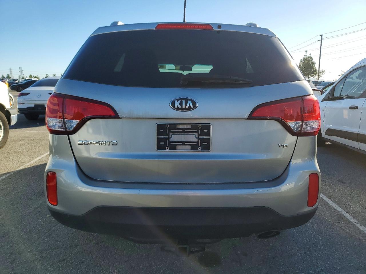 2015 KIA SORENTO LX photo 6