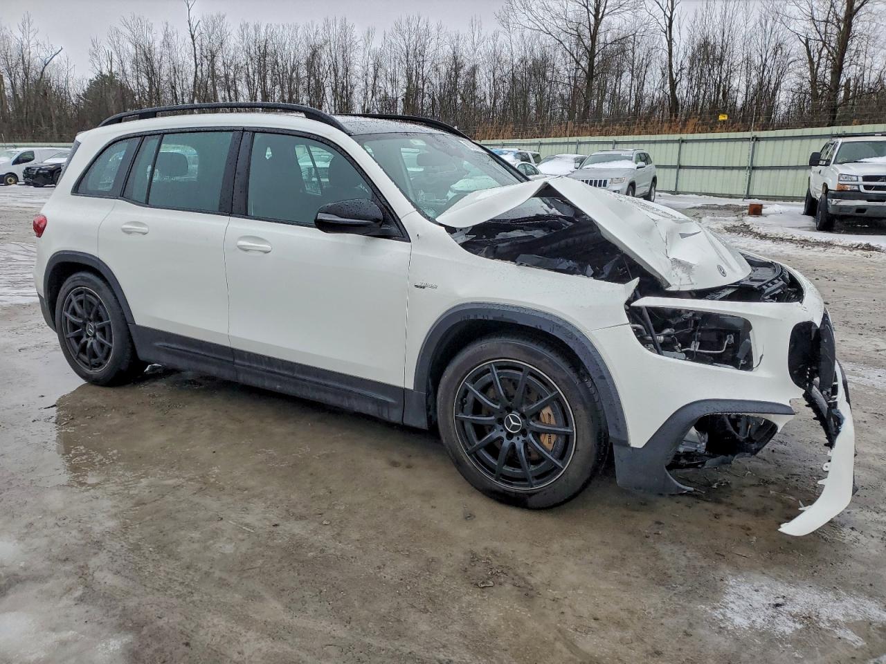 2021 MERCEDES-BENZ GLB AMG 35 4MATIC photo 4