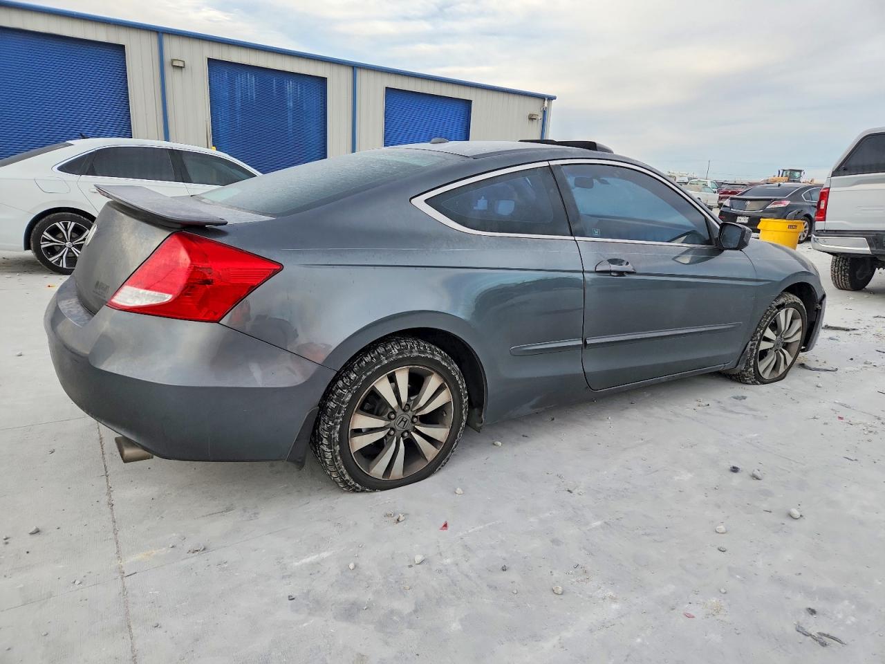 2011 HONDA ACCORD EXL photo 3