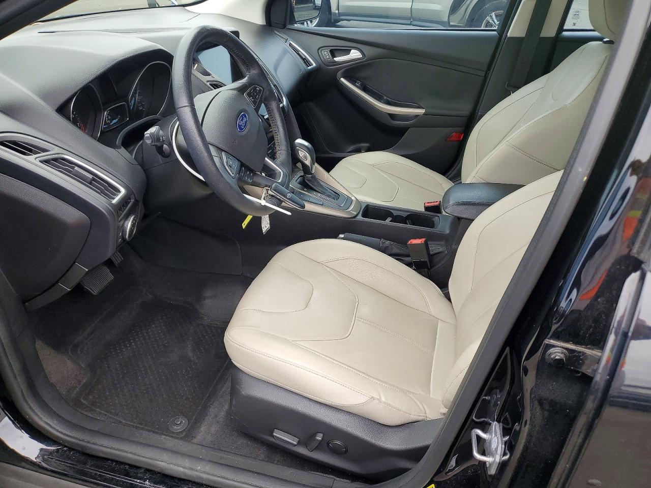 2018 FORD FOCUS TITANIUM photo 7