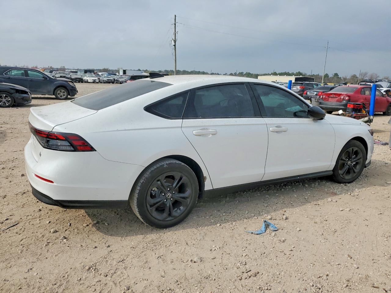 2025 HONDA ACCORD SE photo 3