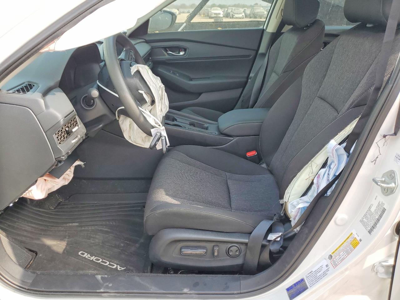 2025 HONDA ACCORD SE photo 7